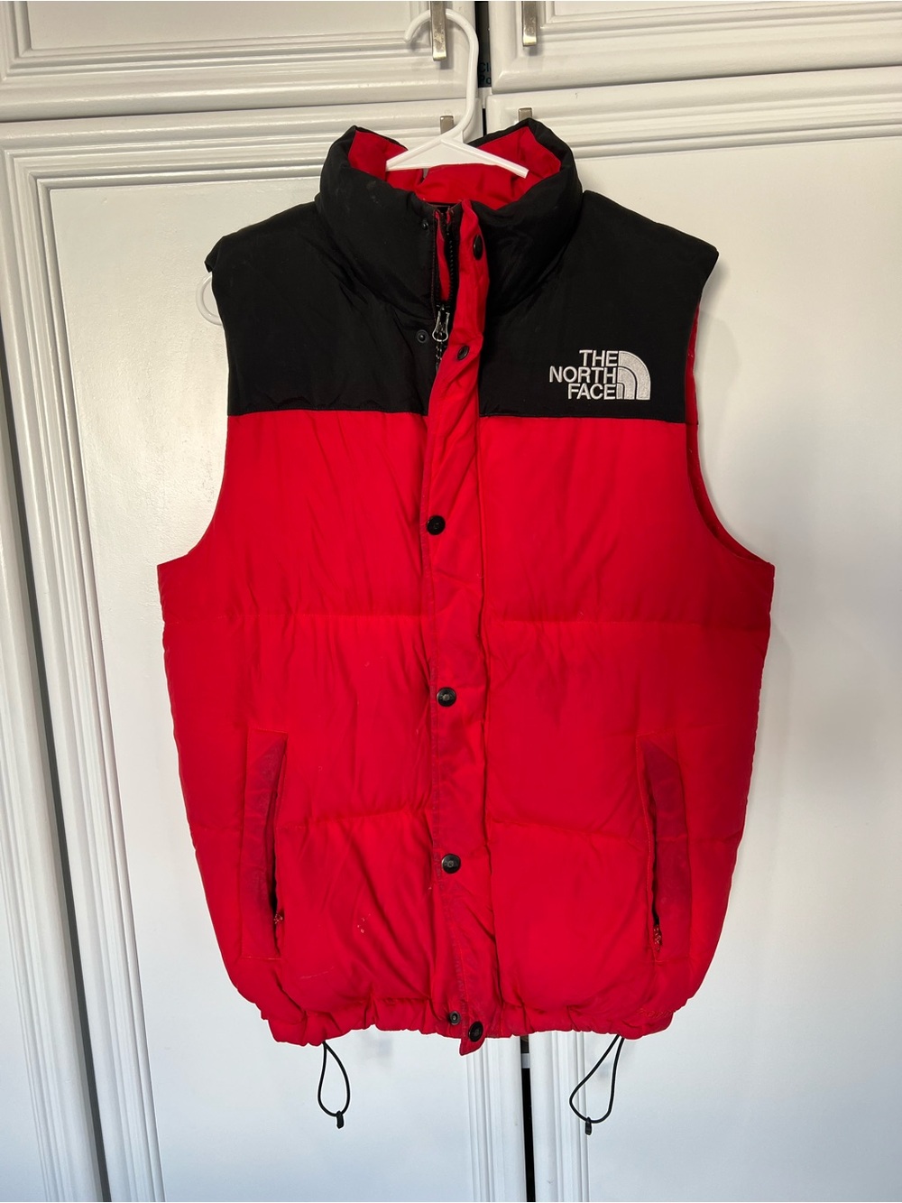 The North Face Men's Red and Black Puffer Vest
